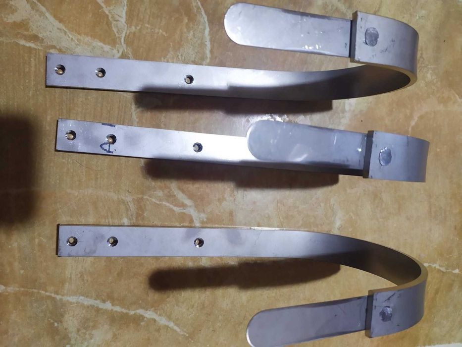 Гаки з нержавіючої сталі для ринв