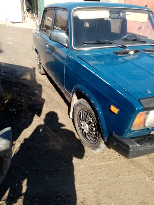 ВАЗ 2105                 жигулі