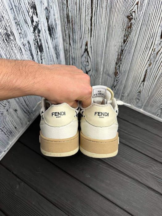 Fendi кросівки оригінал люкс бренд спорт casual