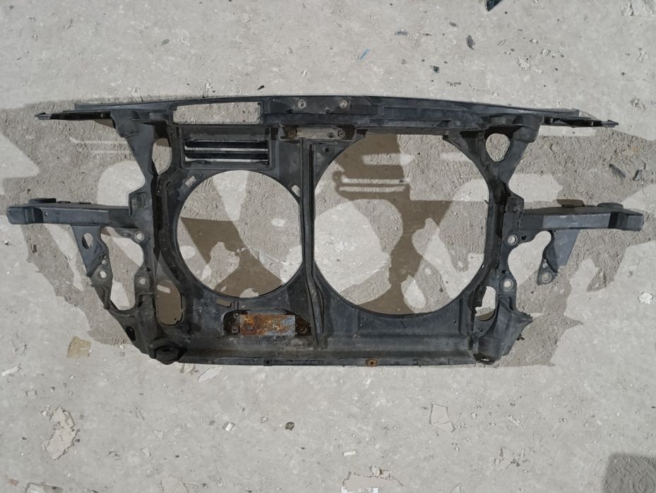 Панель передня 2.5TDI AUDI A6 C5 1997-2005г Оригинал. Дефект.