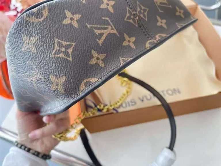 Torebka damska nowa Louis Vuitton 4456