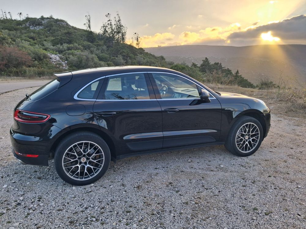 Porsche Macan S