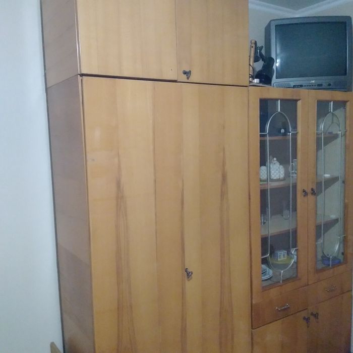 Сдам комн в коммуне Адмиральский пр 3000гр