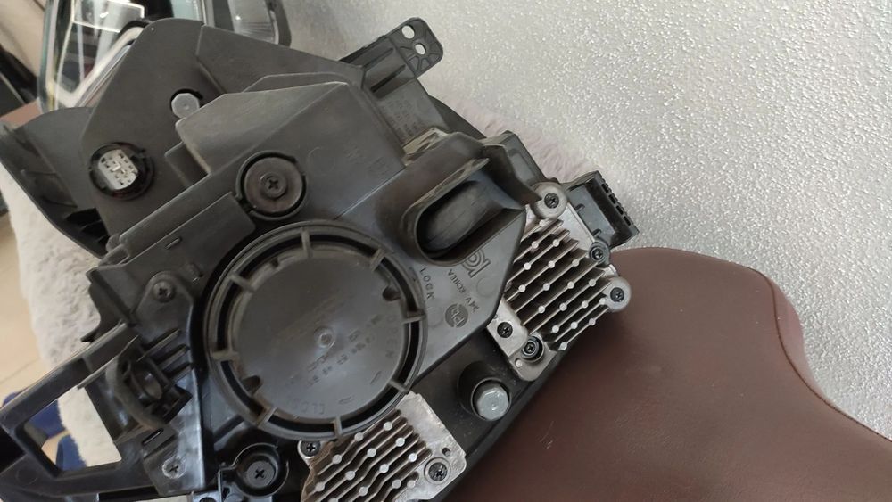 Farol full Led esquerdo ou direito Kia Nero completos