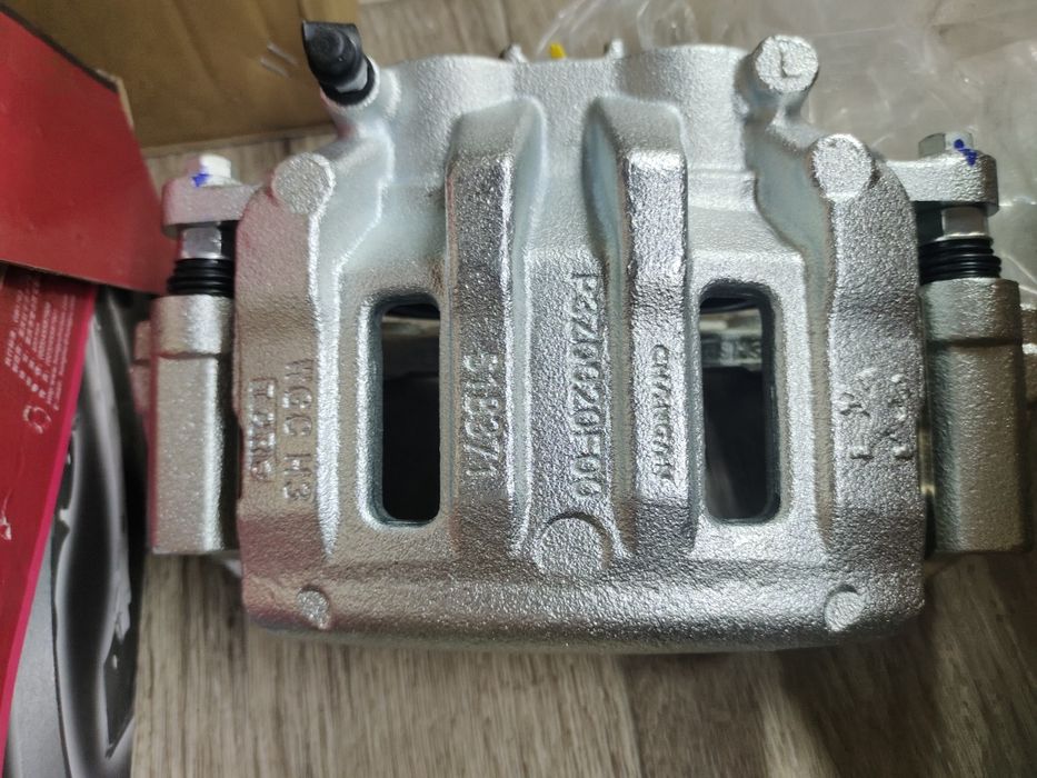 Продам гальмівні колодки, супорта Peugeot Landtrek