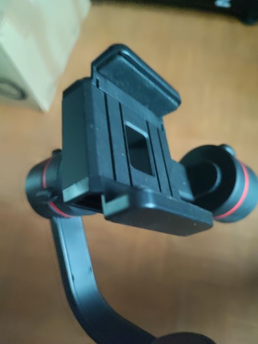 Stabilizator do robienia zdjęć telefonem
