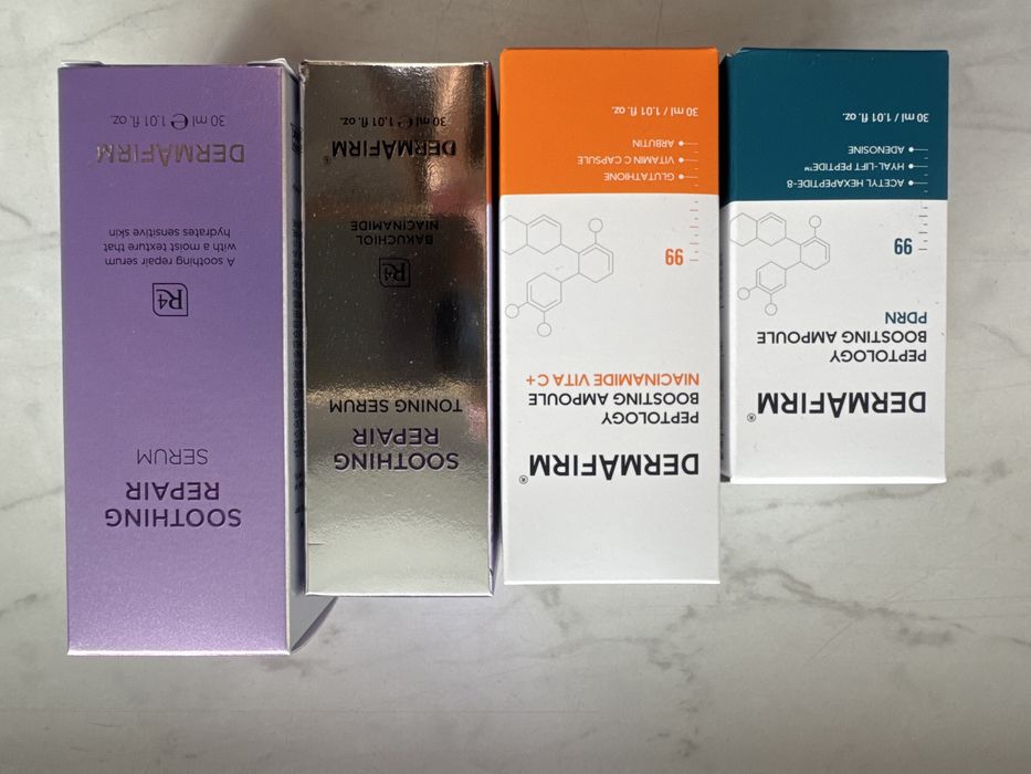 Сироватка-бустер з ніацинамідом 15% та арбутином  DERMAFIRM  PEPTOLOGY BOOSTING AMPOULE NIACINAMIDE VITA C+