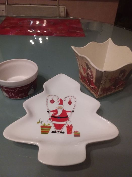 Новогодняя, рождественская посуда, цена за все.