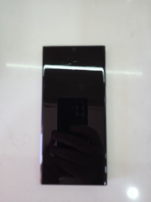 Samsung S23 Ultra 512GB.