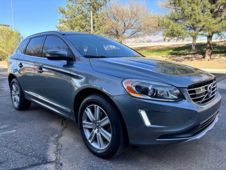 Volvo XC60 T6 Drive-E Platinum      2016