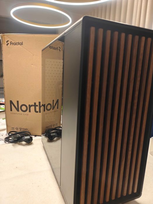 PC Fractal North i9-10900KF - 32GB RAM - RTX 4070 Super