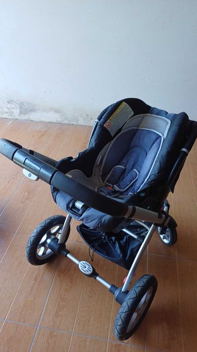 Zippy safe ( Ovo+ base para carro + carrinho de passeio
