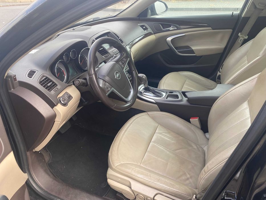 Opel Insignia 2.0 TDCI Cosmos