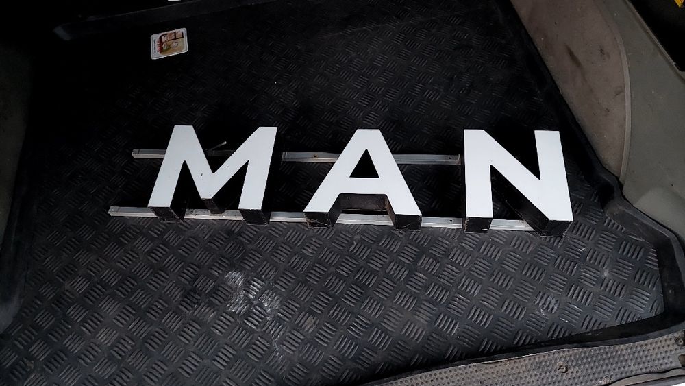 Продам світильник вуличний "MAN"