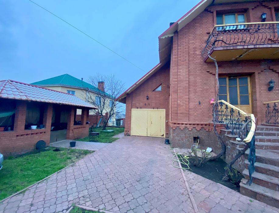Продается добротный 2 этажный дом в Широкой балке с участком 10 сот.С2