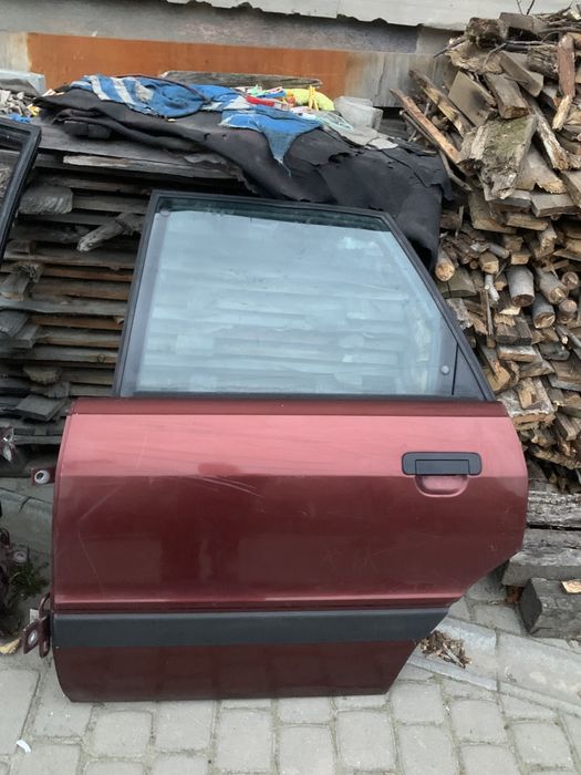 Двері до audi 80