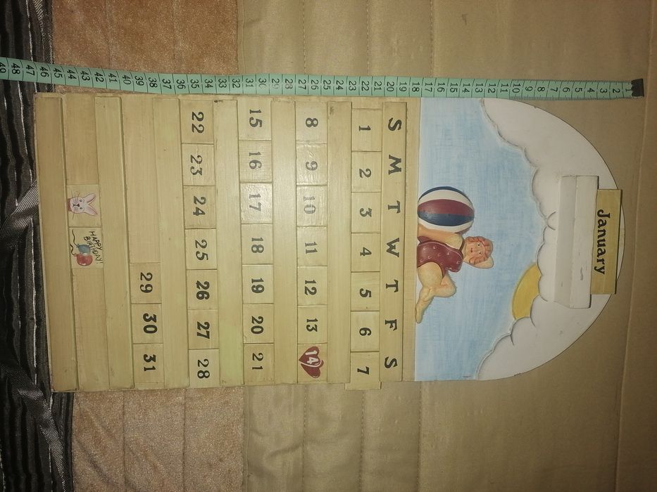 Calendário de madeira