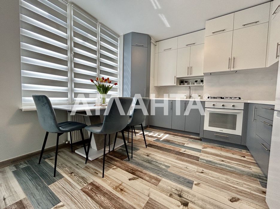 2 кім новоб, р-н ТЦ Майдан