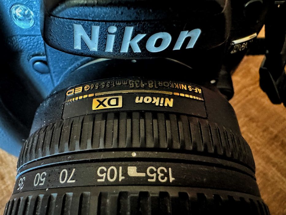 Nikon D80  полный комплект/сумка/аксессуары