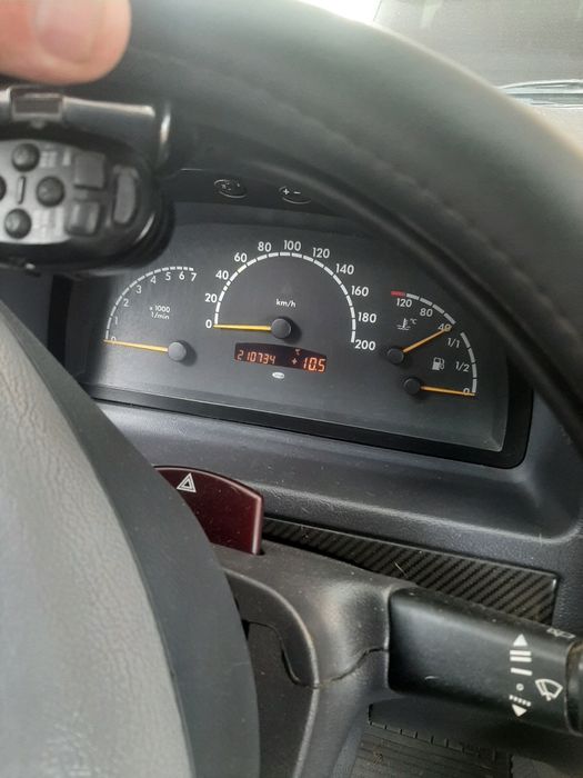 Мерседес Віто 112