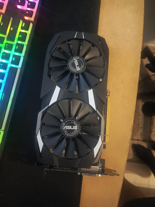 Karta graficzna Asus rx580 4GB