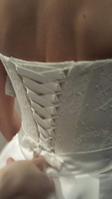 Suknia ślubna, kształt litery A, 36-38