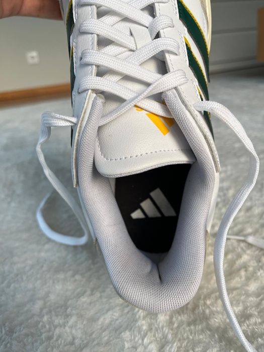 Sapatilhas Adidas Courtblock