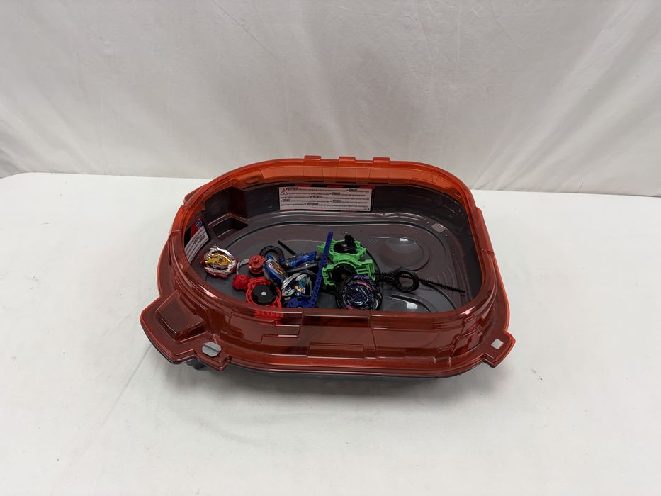 Brinquedo Arena Beyblade da Hasbro