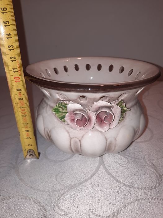 Osłonka-doniczka na kwiat