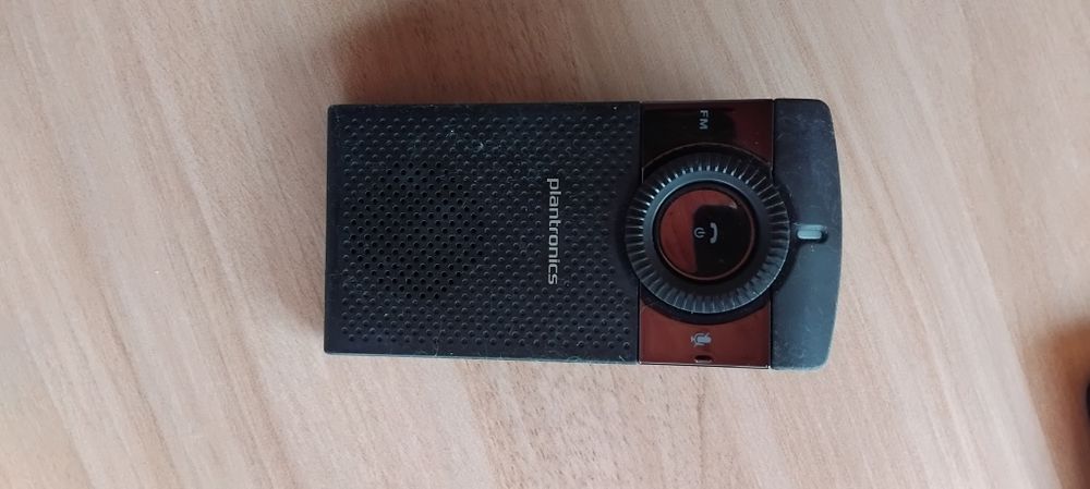 Kit Mãos Livres Bluetooth para Carro Plantronics K100