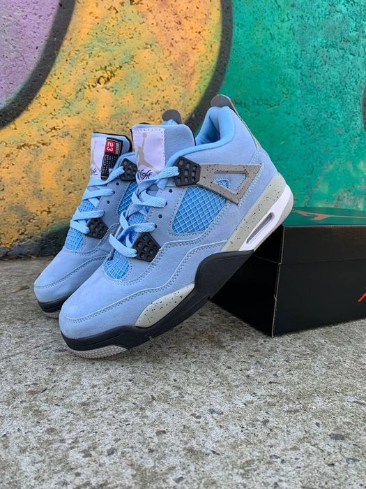 Кросівки чоловічі Nike Air Jordan 4 Retro University Blue. 36-45 р.