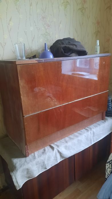 Меблі, тумби, столи, полиці самовивіз