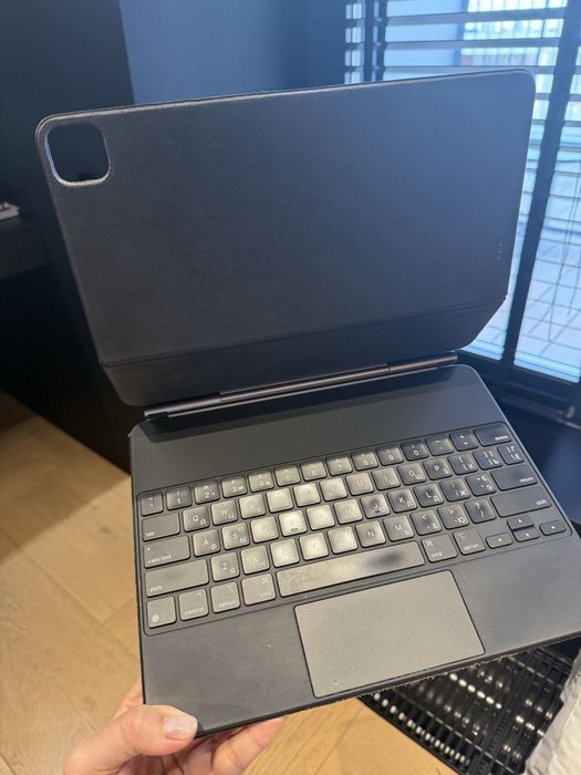 Клавіатура для iPad Pro 12.9