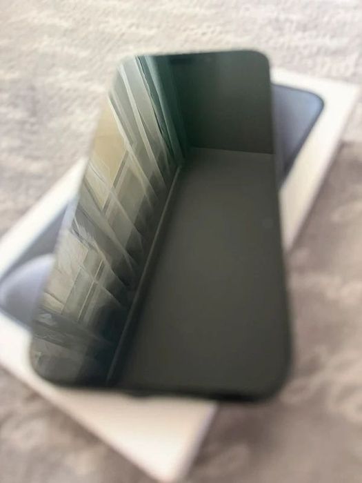 Iphone 15 pro blue titanium