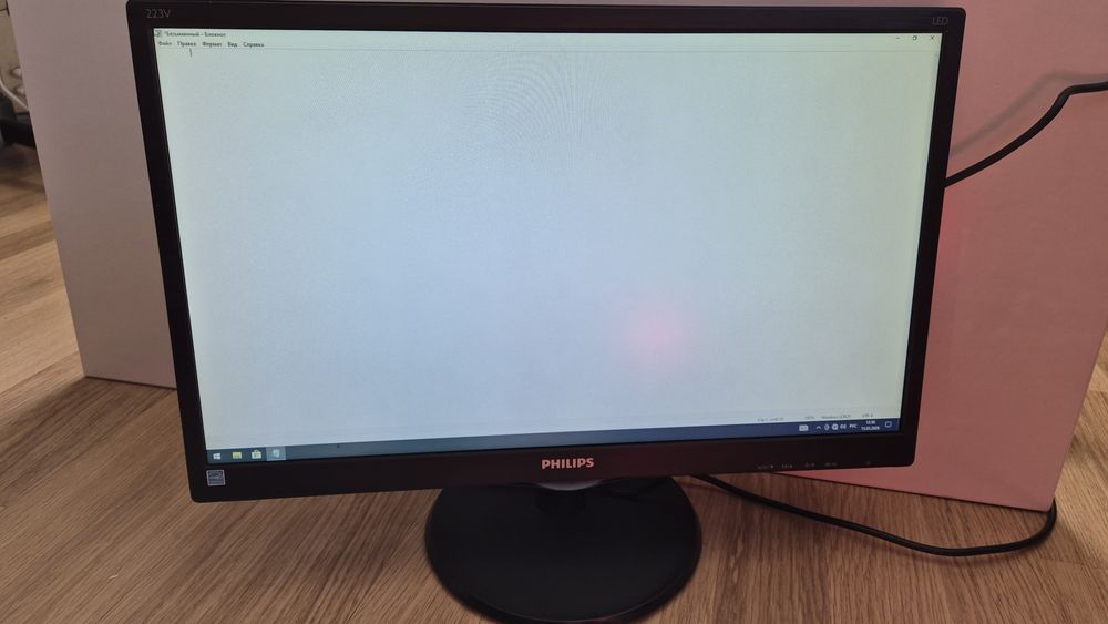 Монітори Philips 223V5L, VGA/HDMI, 2019 рік. Full HD 1920×1080