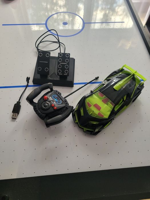 Samochód zdalnie sterowany