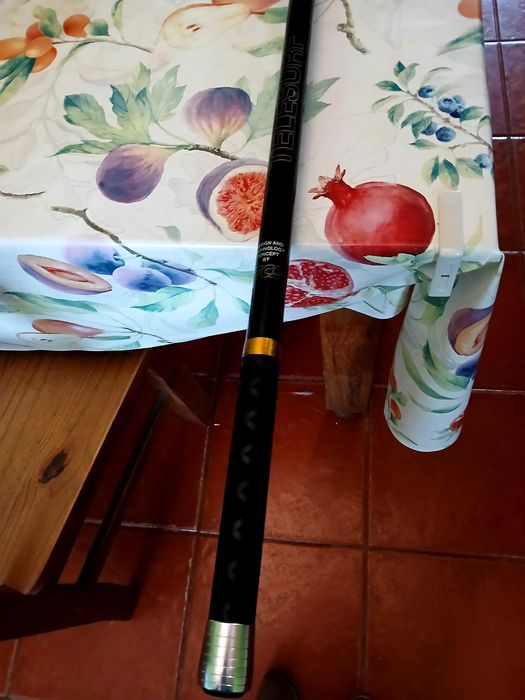 Cana de pesca Tica Tornado Telesurf com carreto