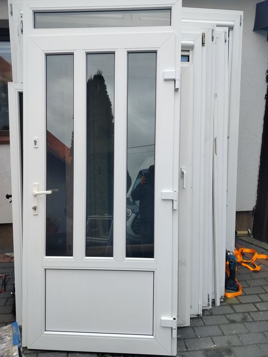 Sprzedam drzwi zewnętrzne