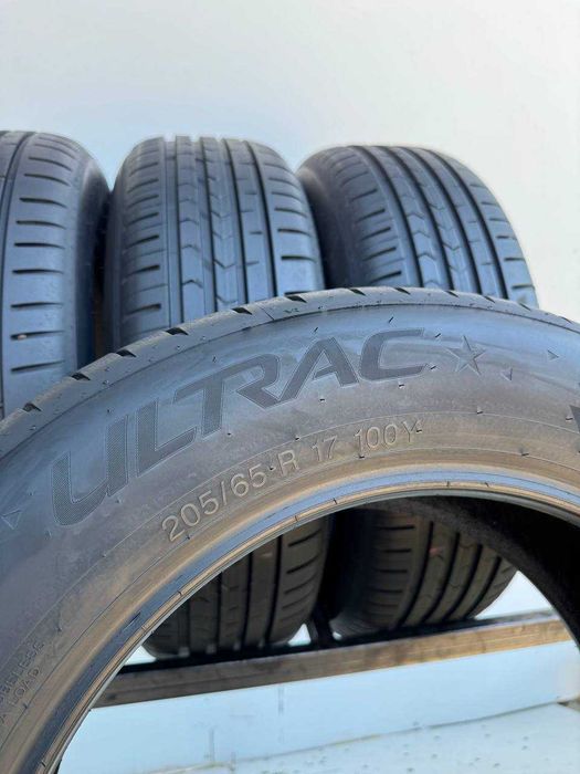 205/65/17 R17 Vredestein Ultrac * 100Y 4шт Літня шина 6,5мм / Як нові!