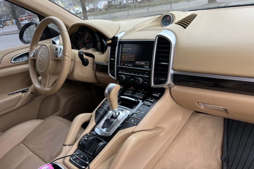 Porsche cayenne 2013 3.6