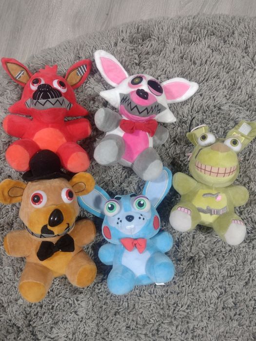 Іграшки із гри Фнаф