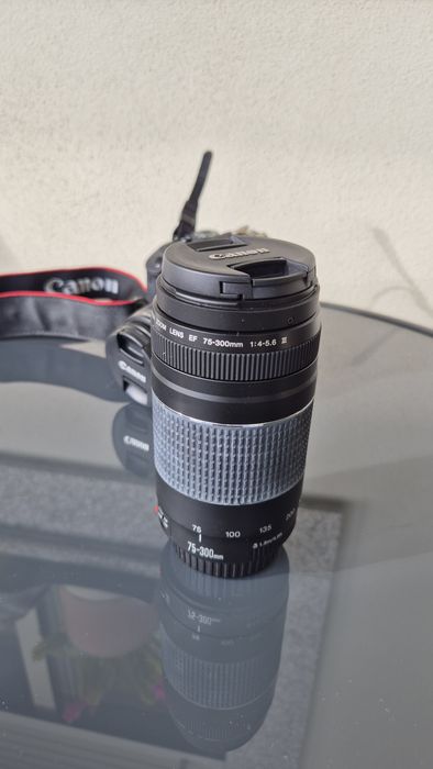 Canon EOS 700D + zoom lens ef + bolsa
