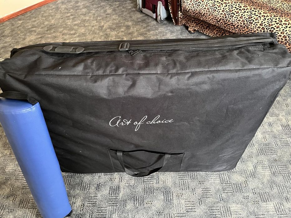 Продам массажный стол,кушетка косметологическая