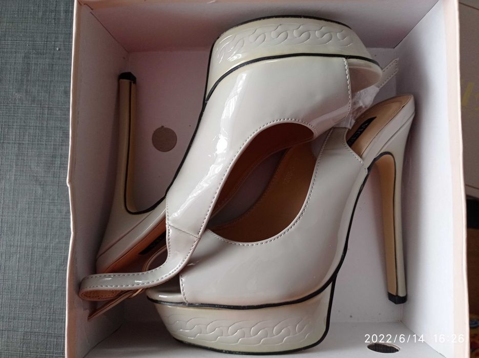 buty damskie na obcasie Vices 37
