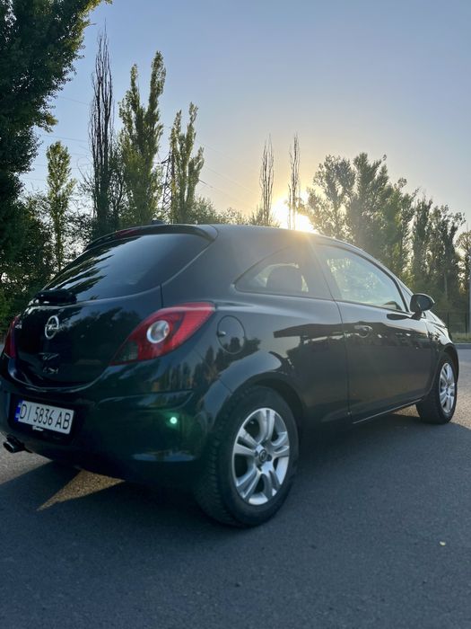 Opel Corsa 2012 • Газ/Бензин • Ідеальний стан
