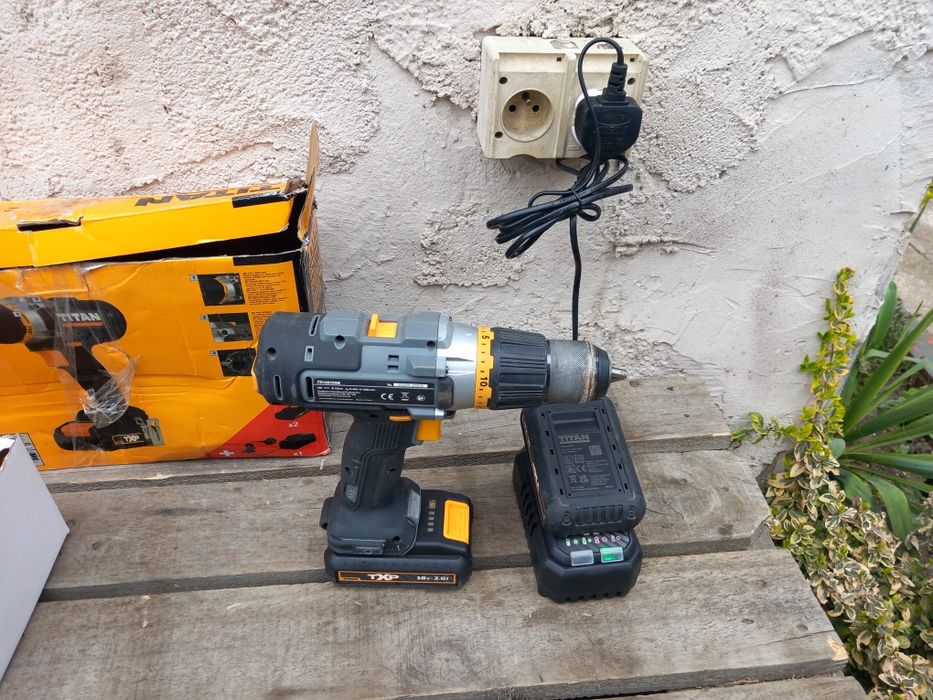 Titan TTI1257COM 18V 2 x 2.0Ah Li-Ion TXP Wiertarko-wkrętarka akumulatorowa