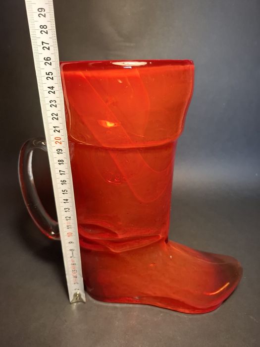 Szklany but kwk Bielszowice, huta Ząbkowic