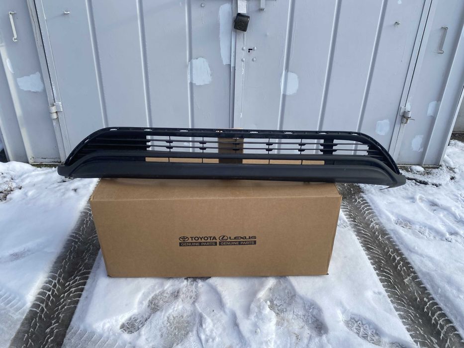 Спойлер бампера передній TOYOTA HIGHLANDER IV XU70