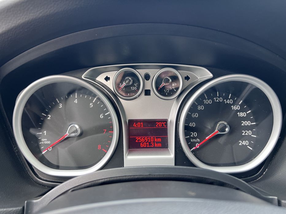 Продам авто Ford Focus 2008