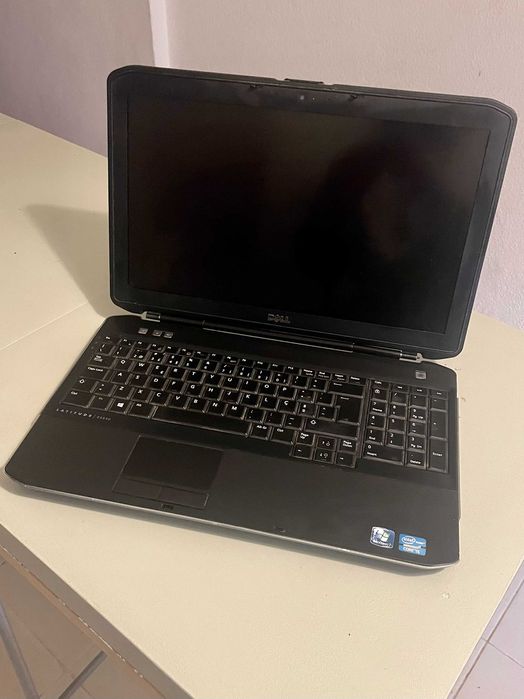 Dell Latitude E5530 NON vPro | i5 8GB | functional64739017529731121